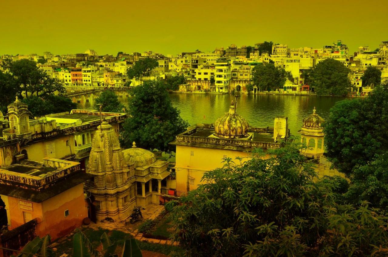 Hotel Shiv Palace Udaipur Exterior photo